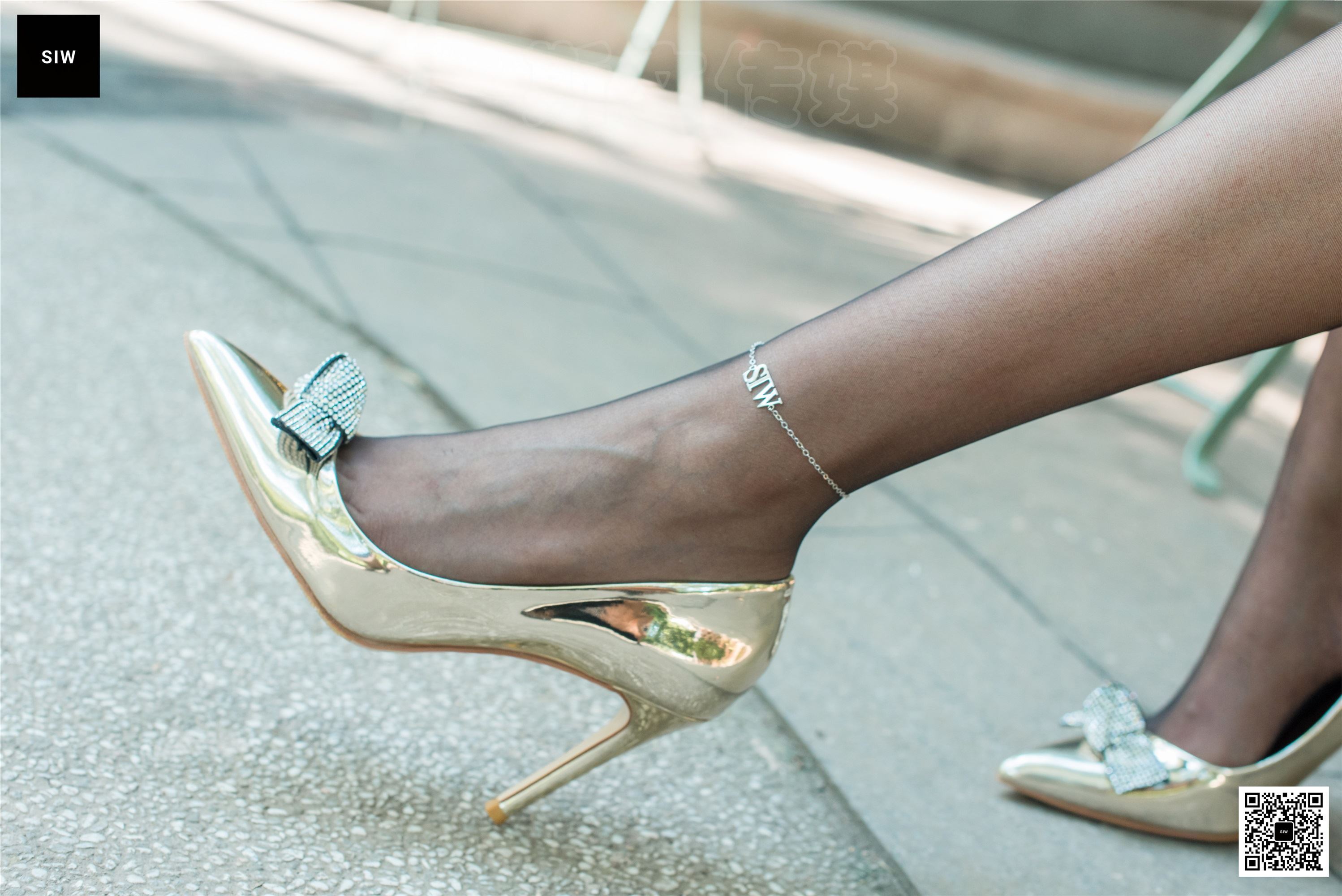 SIW斯文传媒 052 蕾丝镶边墨绿短袖淑女连衣裙 - 嘉慧